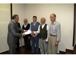 Trabzon’da, 2/b Hak Sahiplerinin Tapu Sevinci