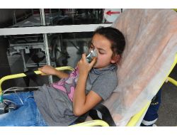 Çevik Kuvvetin Tatbikatta Sıktığı Gaz, Öğrencileri Etkiledi