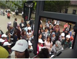 Gemerek'te Başarılı Öğrenciler Konvoyla Çanakkale'ye Uğurlandı