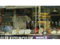 Sultangazi’de Silahlı Kuyumcu Soygunu