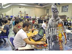 21 Saat Aralıksız Bilgisayar Oynadılar