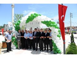 Osmangazi Belediyesi Ovaakça Meydanı'nı 6 Ayda Hizmete Açtı