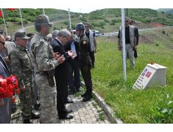 Bingöl'de 20 Yıl Önce Şehit Edilen 33 Asker Törenle Anıldı