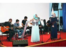 Üniversite Öğrencileri Yetim Çocuklu Aileler Yararına Konser Düzenledi