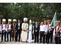 Hemşehrileri Akşemseddin Hazretleri'ni İstanbul’a Dualarla Uğurladı