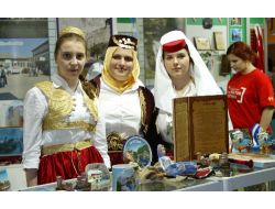 Kültür Şöleni Renkli Görüntülere Sahne Oluyor