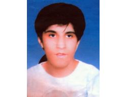 Ot Ve Böcek Yiyerek Hayatta Kalmış