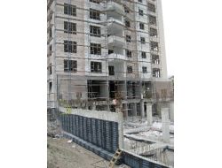 İnşaattan Düşen İşçi Öldü