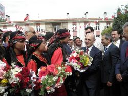 Erdoğan Bayraktar Zile'de İzlenimlerde Bulundu