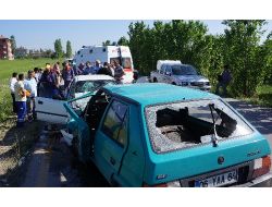 Şerit İhlali Kazaya Neden Oldu: 1'i Çocuk 4 Yaralı