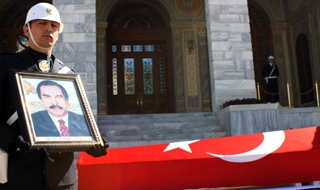 Kozakçıoğlu resmi törenle uğurlandı