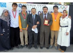 Etü Matematik Olimpiyatları'nda Özel Aziziye Farkı