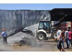 Alanya'da Plastik Fabrikasında Çıkan Yangında Facianın Eşiğinden Dönüldü