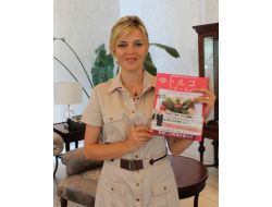 Tokyo Sefirinin Eşi Mutfağını Japonlara Açtı