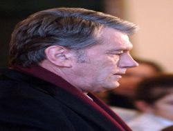 Ukrayna'da Halk Beşinci Cumhurbaşkanını Seçmek İçin Sandık Başında