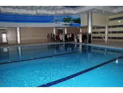 Hanımlar Yüzme Havuzu Spor Ve Kültür Merkezi’ne Hayran Kaldı