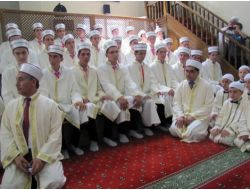 Arınç, Hilaliye Kur'an Kursu'nda Eğitim Alan 56 Hafızın İcazet Törenine Katıldı