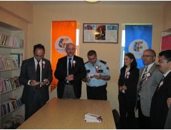 Tapu Müdürlüğünden Köy Okuluna Kütüphane