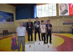 Türkiye Serbest Güreş Müsabakaları Sona Erdi