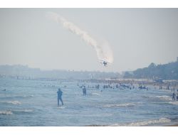 3. Airshow Side, Ali İsmet Öztürk'ün Uçak Kanadıyla Kurdela Kesmesiyle Sona Erdi