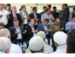 Bakan Ergin, Tanışma'da Hayatını Kaybedenlerin Ailelerine Taziyelerini İletti