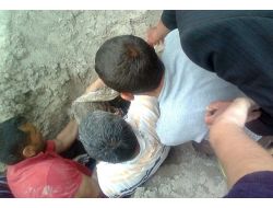 60 Metrelik Kuyuya Düşen 2 Yaşındaki Kız, Hayatta Kaldı