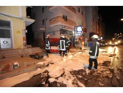 Çanakkale'de Ambulans Otomobile Çarptı: 4 Yaralı