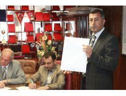 Muş Belediyesi'nin Temizlik İhalesine 9 Firma Teklif Verdi