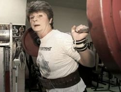 Süper Nine, 200 Kg Kaldırarak Dünya Şampiyonu Oldu!