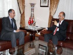 "Renault'un Bursa'daki Tesisleri Çok İyi, Üretim Artar!"