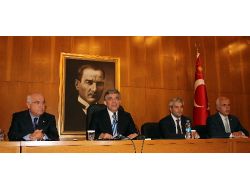 Gül: Türkmenistanda Çok Sayıda Anlaşma İmzalayacağız