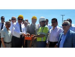 Karacabey'e Yeni Spor Salonu