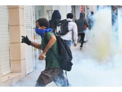 Park Protestosunda Chp'lilerin De Bulunduğu Gruba Müdahale