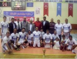 Turhal Kaymakamlık Kupası'nı Kaf-der Aldı
