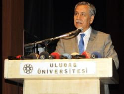 Arınç’ın Gözyaşları: Sarhoşumuz Bile O'nun İsmi Geçtiğinde Büyük Hürmet Duyuyor