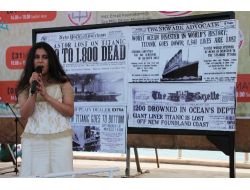 Ereğli'de Öğrencilerin İngilizce Gösteri Beğenildi