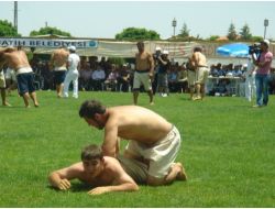 Türkiye Kısa Şalvar Güreş Şampiyonası Beyoğlu'nda Yapıldı
