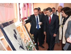 Elmadağ'da El Emekleri Sergilendi