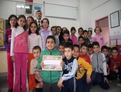 Minik Öğrenciler, Harçlıklarını Haitili Depremzedelere Gönderdi