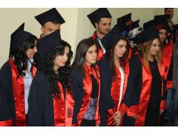 Elbistan Myo'da Mezuniyet Coşkusu