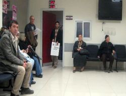 Doktorlar Performansı Tercih Etti; Eyleme Gitmedi!