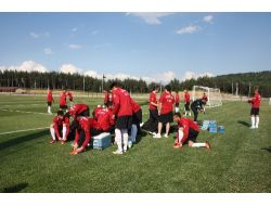 U20 Milli Takımı, Fenerbahçe Topuk Yaylası Tesisleri'nde Kampa Başladı