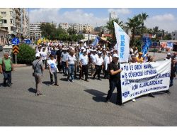 MERSİN'DE İŞ BIRAKMA EYLEMİ