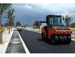 Erbakan Bulvarı'nda Asfaltlama Çalışması Başladı