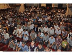 Balıkesir'de Vatandaşlar Miraç Gecesinde Camilere Akın Etti