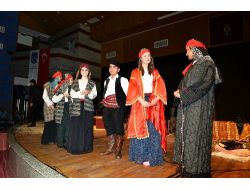 Çocuk Kulübü Üyeleri 'Töre'yi Sahneledi