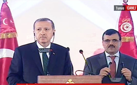 BAŞBAKAN TUNUS'TA..