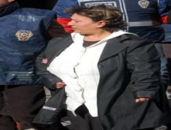 İş Bulma Vaadiyle Vatandaşları Dolandıran İki Kişi Yakalandı