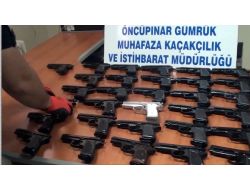 Suriye'ye Giden Araçta 31 Adet Silah Ele Geçirildi