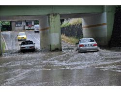 Sapanca'da Sağnak Yağış